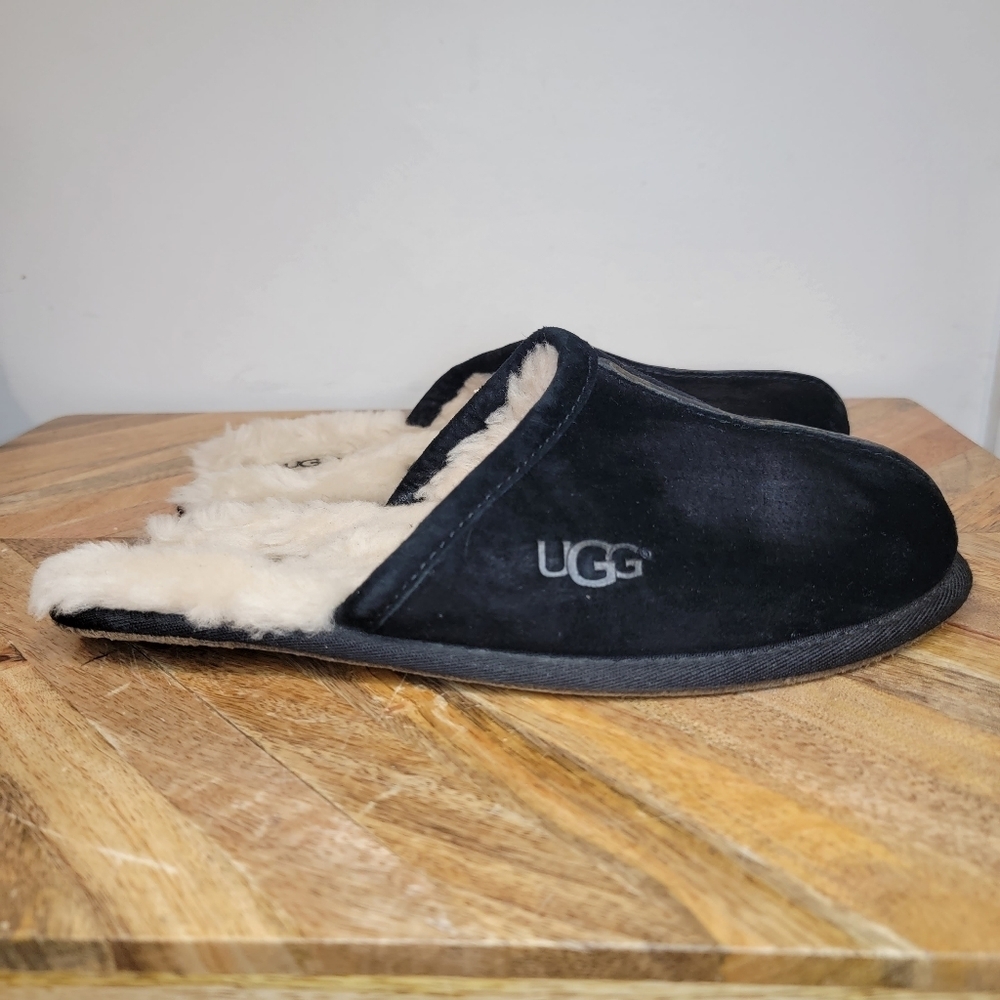 UGG Mens Black Scuff Suede Sheepskin Lined Slippers Size 8